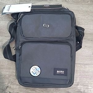Solo Tablet Sling Bag, color Gray, NWT.
